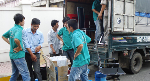 Vận chuyển 100 xe máy cho doanh nghiệp Phúc Minh